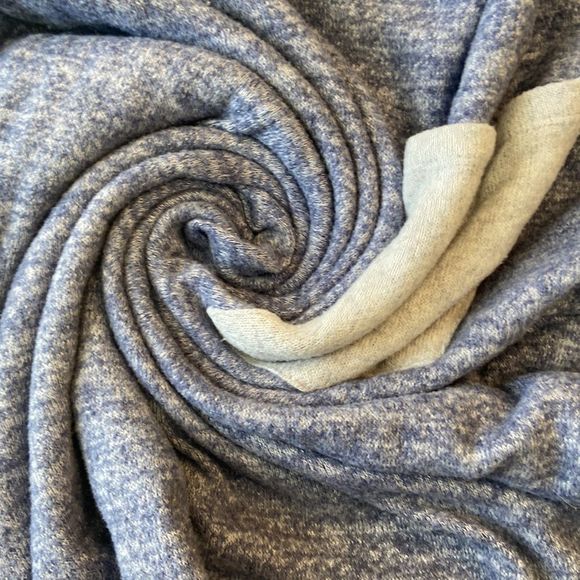 Scoop Neck 3/4 sleeve shirt - Picture 8 of 10